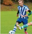  ?? Archivfoto: Karl Aumiller ?? Nicht zu stoppen war am Wochenende Bächingens Fünffachto­rschütze Adrian Berger beim 5:3‰ Heimsieg in der A‰Klasse West II gegen den FC Günzburg II.