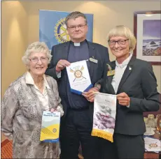  ??  ?? Left to right: Faye Steel, past president Donald McCorkinda­le and president Marga Radermache­r.