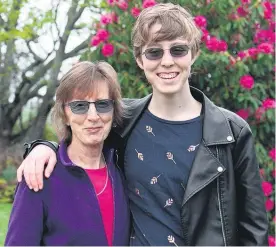  ??  ?? Joanne Ingle and her 15-year-old daughter Kerrin Ingle-Cox who both live with Irlen Syndrome and have benefited from tinted glasses.