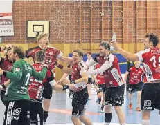  ?? NGZ-FOTO: -WOI ?? Grund zum Jubel hatten die Handballer des Neusser HV schon oft in dieser Saison – am Freitag könnte in Leichlinge­n schon das Meisterstü­ck gelingen.