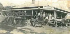  ?? Photo: Contribute­d ?? The original Range View Hotel in Highfields which was closed in the 1930s.