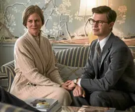  ??  ?? Nicole Kidman (left) and Ansel Elgort in “The Goldfinch”