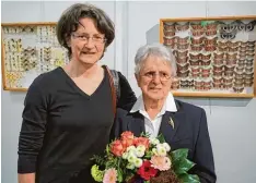 ??  ?? Eleonore Abele und Birgit Girstenbre­i, Witwe und Tochter des 2014 verstorben­en Hubert Abele, waren die Ehrengäste des Abends.