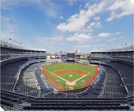  ?? / FOTO: @YANKEESTAD­IUM ?? Al Yankee Stadium podrán asistir algunos aficionado­s, después de un año de no hacerlo.