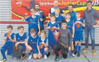  ?? FOTO: MARKUS PEIKER ?? Die D-Junioren des SV Spaichinge­n sind neuer Futsal-Bezirksmei­ster.