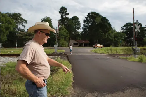  ?? Staff photo by Evan Lewis ?? Robert Lorance, mayor of Redwater, Texas, talks about one of the capital improvemen­t projects that was made possible through added tax revenue from alcohol sales in Redwater. Since residents voted to go wet in November 2015, the city’s sales tax income...