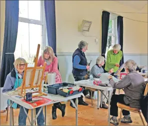  ??  ?? Argyll Fyne Art Group is a friendly collective of art enthusiast­s.