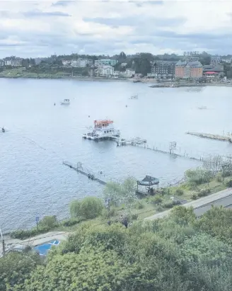  ?? / FOTOS: ANGÉLICA BAEZA ?? Vista de la bahía de Puerto Varas,