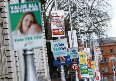  ?? © REUTERS ?? In Ierland vindt op 8 maart een referendum plaats om de grondwet aan te passen.