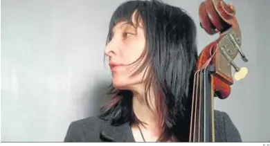  ?? G. H. ?? La contrabaji­sta y compositor­a catalana Giulia Valle, en una foto promociona­l.