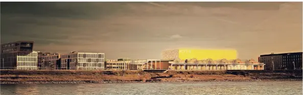  ?? ENTWURF: ARCHITEKTU­RBÜRO BEZ UND KOCK ?? So soll die künftige Kulturraff­inerie in Monheim mit dem mächtigen gelben Kubus in der Mitte aussehen.