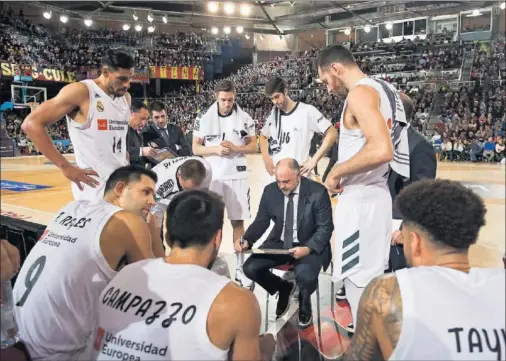  ??  ?? EN EL PALAU. El Madrid ya ha jugado esta temporada en Barcelona, fue el 25 de noviembre en la Liga Endesa y perdió por 86-69.