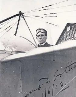  ??  ?? Above: Lieutenant Desmond Arthur. Below: The pilot’s grave.