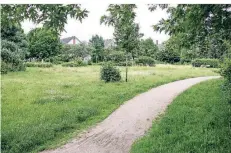  ?? FOTO: MARKUS JOOSTEN ?? Auf einer Grünfläche des Helmut-pakulat-parks sollen die Bäume für die Opfer des NSU gepflanzt werden.