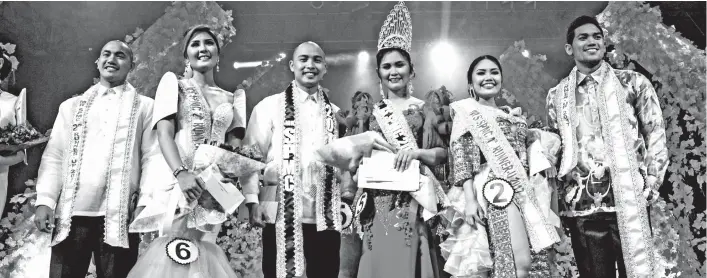  ?? RJ LUMAWAG ?? THE WINNERS. (From left) Second runner-ups Dr. Marc Lester Ibanez and Vanessa Ruth Chan; Mr. & Ms. SPMC Dr. Noe Abraham Paez and Dr. Angelica Mary Joan Labradores; first runnerups Apple Micah Ampit and Kirk Patrick Basinilio.