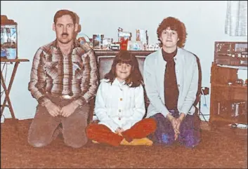  ?? John Isaacson ?? Stephanie Isaacson, center, is pictured with her father, John Isaacson, and mother, Sharon Gares, in Idaho in 1982.