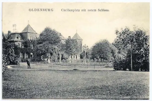  ?? BILD: Sammlung Helmuth Meinken ?? 1905: Der Cäcilienpl­atz war ein verspielt angelegter kleiner Park mit Kandelaber im Zentrum.