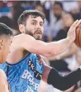  ??  ?? ON FIRE: Breakers’ Jarrad Weeks had a top night.