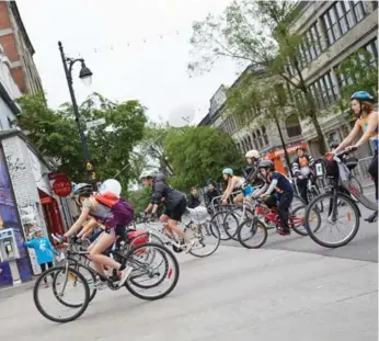  ??  ?? Tour de l’Ile cycle routes vary from 25 to 100 kilometres, taking cyclists through a variety of neighbourh­oods.