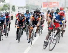  ??  ?? JAIMAGENS | FOTÓGRAFO Centralida­de do Kilamba é palco do circuito fechado da prova