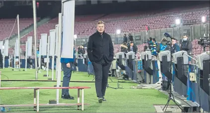  ?? FOTO: PERE PUNTÍ ?? Koeman, decepciona­do tras el partido No ocultó su tristeza y fue realista evitando hablar de una posible remontada