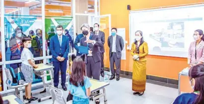  ?? ?? The Honourable Penny Wong and HE Dr Hang Chuon Naron are given a tour of the facilities.