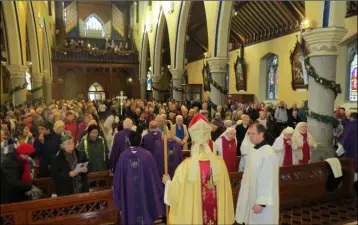  ?? Pictures by Tomás Hayes ?? Bride Street Church packed with parishione­rs for the farewell Mass.