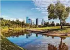  ?? Shuttersto­ck ?? Houston offers a variety of parks and outdoor spaces to enjoy.
