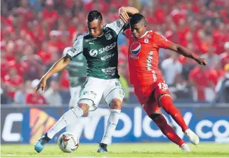  ?? ARCHIVO ADN ?? El cuadro escarlata le ha costado lograr la victoria ante el Cali, en el estadio de Palmaseca.