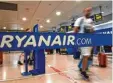  ?? Foto: Pierre Philippe Marcou, afp ?? Bei Ryanair streikte das Kabinen Perso nal.