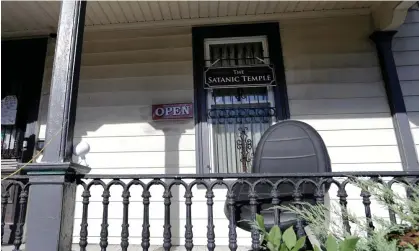  ?? ?? The block in which the Satanic Temple is located was closed for several hours while the police investigat­ed the incident. Photograph: Elise Amendola/AP