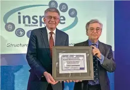  ?? ROBIN COOMBES/PAUL VIDLER ?? Award winners: Paul Vidler (left) and Keith Barron, members of the KESR sustainabi­lity group, with a highly commended award presented to them at the Heritage Railway Associatio­n Awards 2024 ceremony in Brighton on February 11.