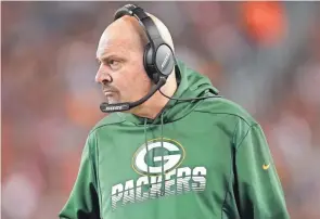  ?? EUROPEAN PRESS AGENCY ?? Former Packers defensive coordinato­r Mike Pettine looks on during a game in 2019.