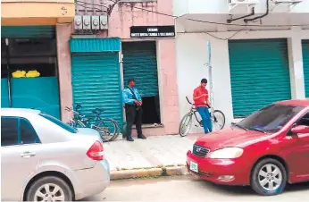  ?? FOTO: EL HERALDO ?? El ataque ocurrió en el barrio Las Delicias, en el interior del bufete de la familia.