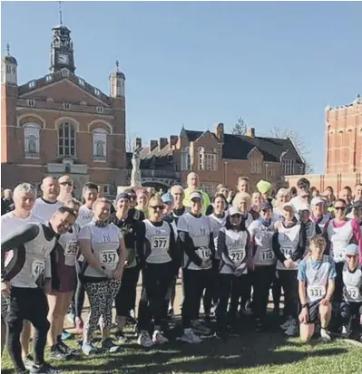  ?? ?? Horsham Joggers at the Mel’s Milers event