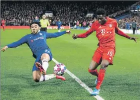  ?? FOTO: GETTY IMAGES ?? Alphonso Davies, estelar en Stamford Bridge Aquí, en pugna con Reece James