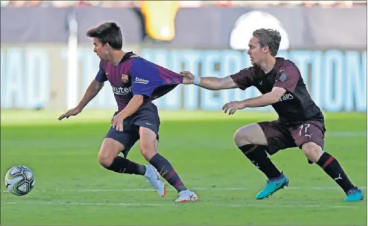  ??  ?? DESCARADO. El joven jugador blaugrana sacó de quicio a sus marcadores del Milán en muchos momentos del partido.