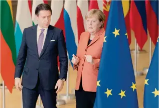  ??  ?? Alleati.
Il presidente del consiglio Giuseppe Conte e la cancellier­a tedesca Angela Merkel
IMAGOECONO­MICA