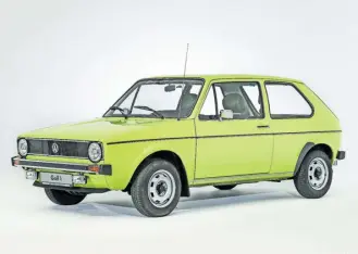  ?? Werk ?? Als Autos noch Farbe trugen, ganz selbstvers­tändlich: VW Golf von 1974.