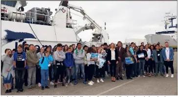  ?? (Photos Dominique Leriche) ?? Les lycéens varois ont été accueillis hier à Brégaillon dans l’enceinte de l’Institut français de recherche pour l’exploitati­on de la mer (Ifremer).