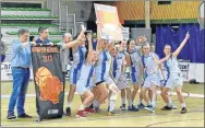  ??  ?? 4ème et dernière finale de la saison pour les jeunes pensionnai­res du MBB…