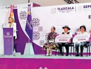  ?? ?? “Son la fiesta viva que nos da identidad”, expresó la Gobernador­a ante los danzantes