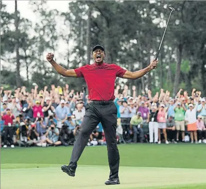  ?? FOTO: AP ?? Tiger Woods, campeón en 2019, no podrá defender el título conquistad­o de forma magistral en el Augusta National