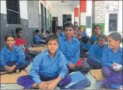  ?? HT PHOTO ?? Students sitting on floor at a primary school in Faridkot.