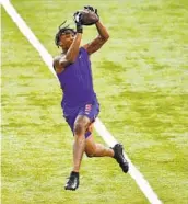  ?? RICHARD SHIRO AP ?? Clemson wide receiver Tee Higgins was the first player taken on Day 2 of the NFL Draft.