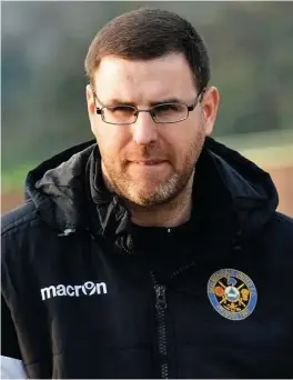  ?? John Driscoll ?? Skelmersda­le United manager Paul McNally