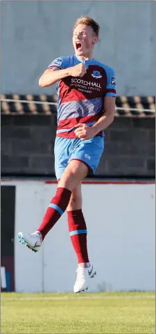  ??  ?? Ciaran Kelly celebrates opening the scoring for Drogheda on Friday.