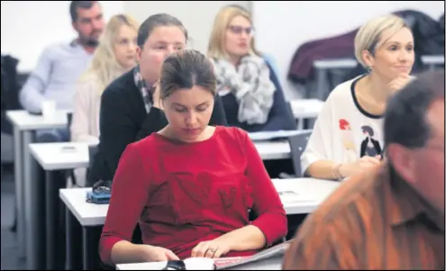  ??  ?? Važnost obrazovanj­a Razvoj obrazovanj­a u tijesnoj je vezi s razvojem umjetnosti, posebno u našoj zemlji