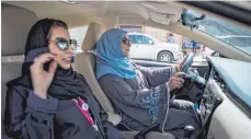  ?? FOTO: GEHAD HAMDY ?? Erstmals in der Geschichte Saudi-Arabiens dürfen Frauen in dem islamisch-konservati­ven Königreich ans Steuer.