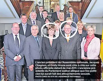  ?? PHOTO TIRÉE DU SITE DE L’ASSEMBLÉE NATIONALE ?? L’ancien président de l’assemblée nationale, Jacques Chagnon, et Emily Hoyos sont côte à côte sur cette photo officielle datant de mai 2011. L’ancienne présidente du Parlement wallon allègue que l’ex-politicien lui aurait fait des attoucheme­nts sexuels.